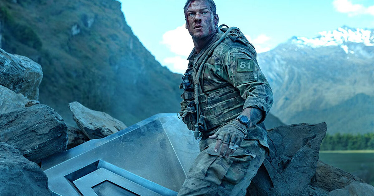 První dojmy: Akční sci-fi Válečné monstrum